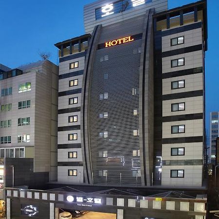Bell Hotel Hwaseong Екстериор снимка