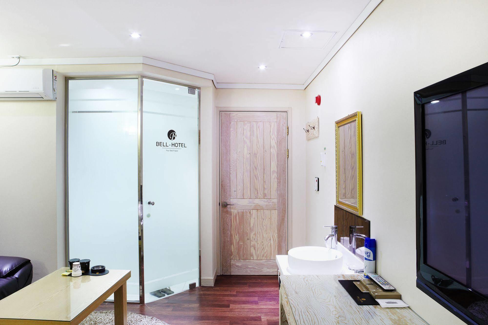 Bell Hotel Hwaseong Екстериор снимка