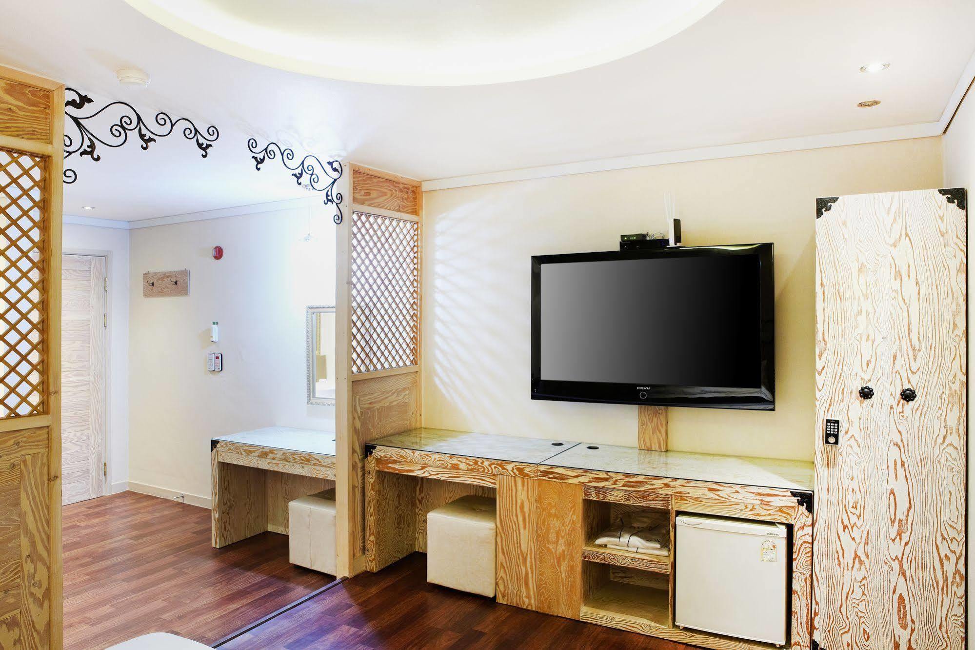 Bell Hotel Hwaseong Екстериор снимка